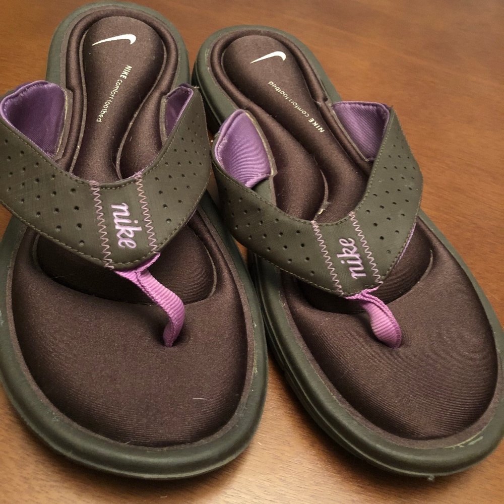Nike Gel Flip Flops